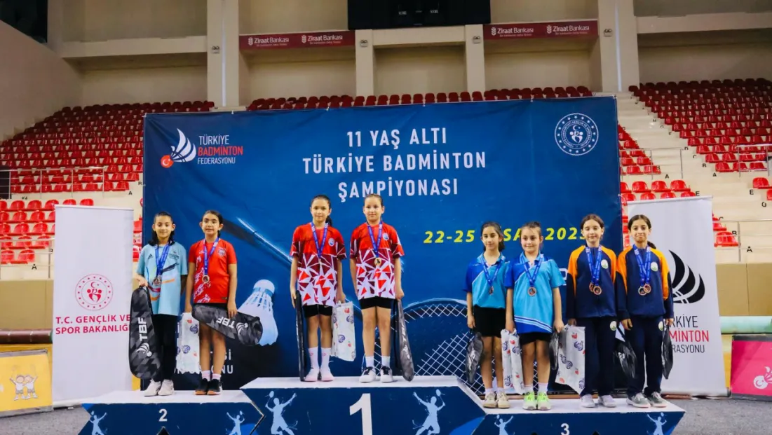 Battalgazi Belediyespor'un başarılı badminton sporcusu Hatice Muhlise Doğan