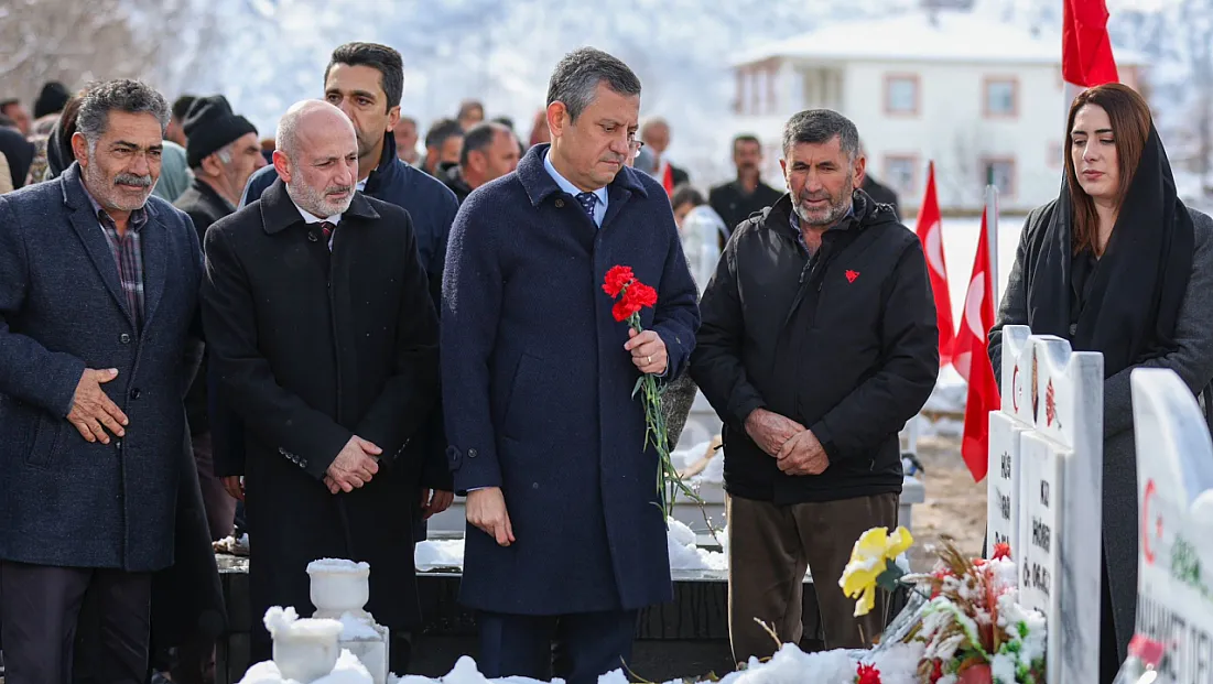 CHP Lideri Özel’den Deprem Haftasında Malatya Çıkarması