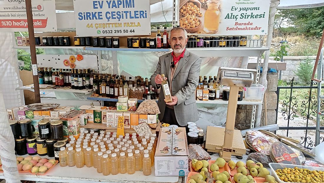 Darende’de Geleneksel Üretim: Alıçtan Ananasa 50’den Fazla Çeşit Sirke
