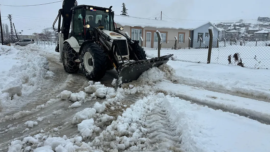 Doğanşehir’de Kar Seferberliği: Belediye Ekipleri 7/24 Sahada