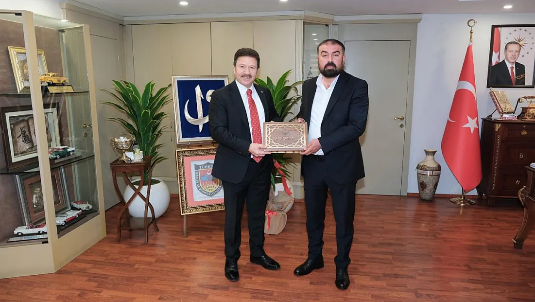 Gümüşay’dan Yiğiner’e Ziyaret: ServisCell ve Kredi Sorunları Masaya Yatırıldı