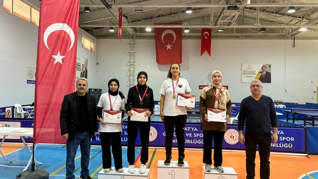 KYK Öğrencileri Rakete Sarıldı: Malatya YURTLİG’te Zirve Mücadelesi