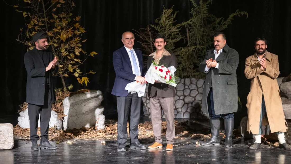 MABESEM Oyuncularından Büyük Beğeni Toplayan “Pusuda” Sahnelendi