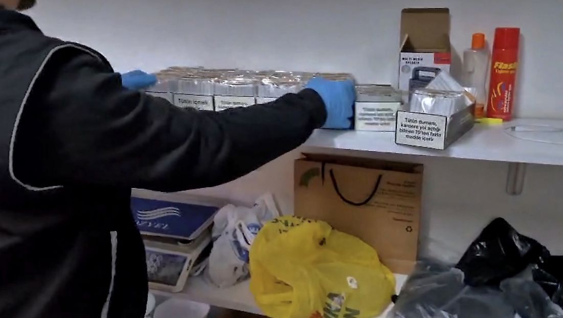 Malatya’da Kaçakçılık Operasyonu! Yüz Binlerce Makaron Ele Geçirildi