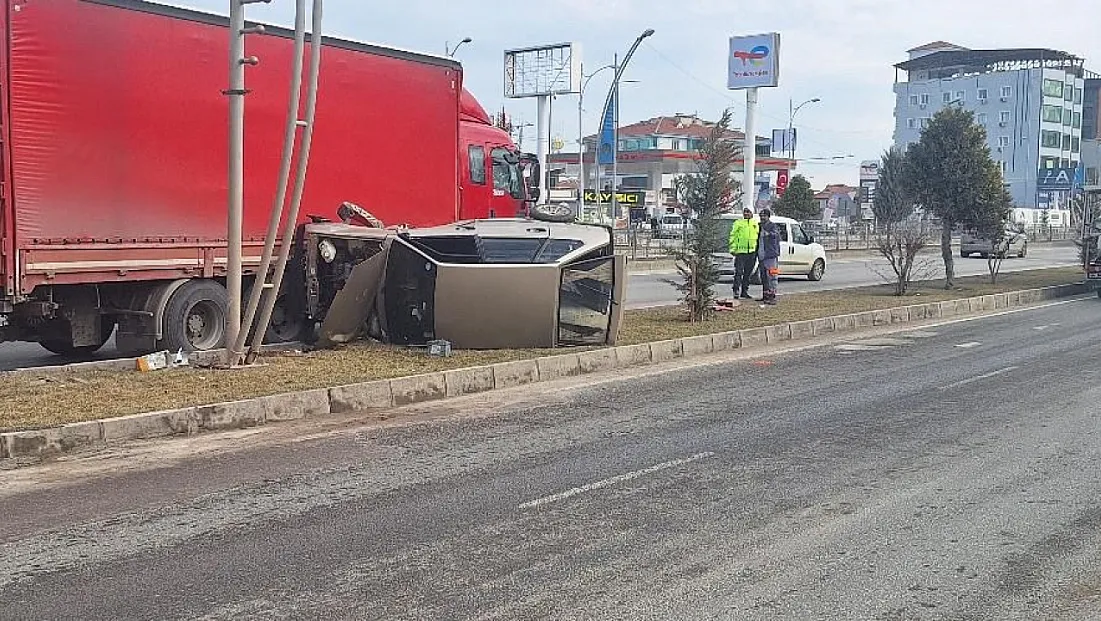 Malatya’da Kaza Paniği: Araç Yan Yattı