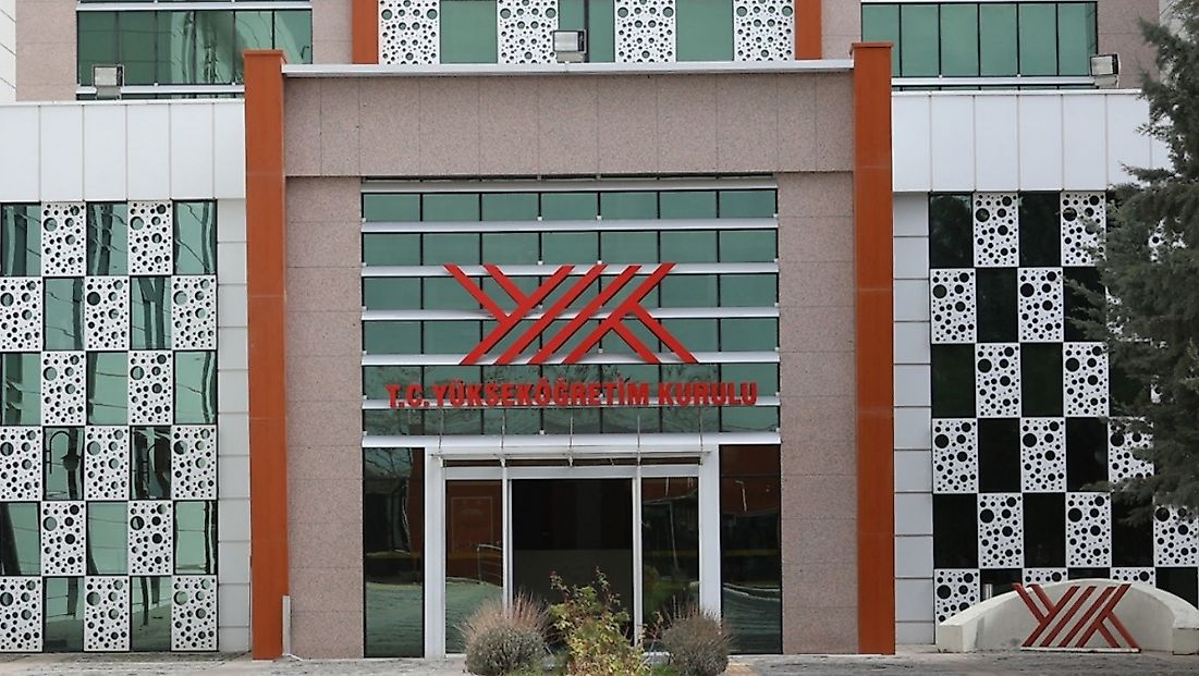 Öğrenci Affından Yararlananlara Yatay Geçiş Müjdesi! YÖK Yeni Kuralı Açıkladı