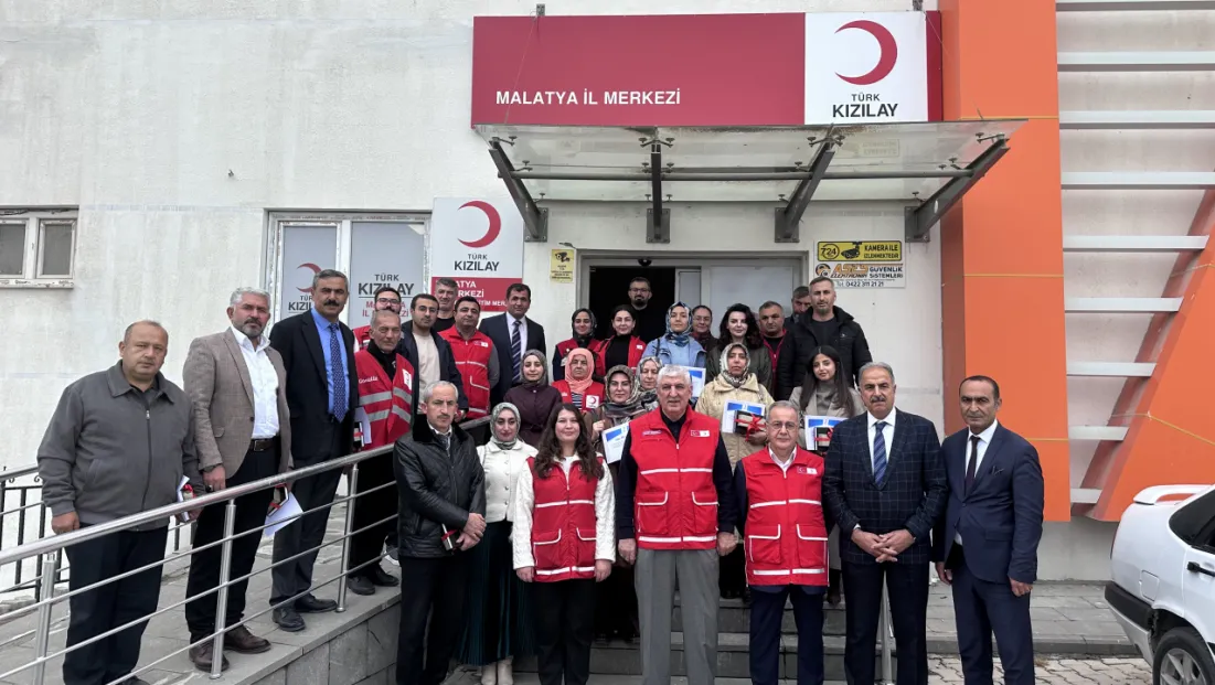 Öğretmenler Günü Öncesi Kızılay’dan Vefa ve Teşekkür Etkinliği