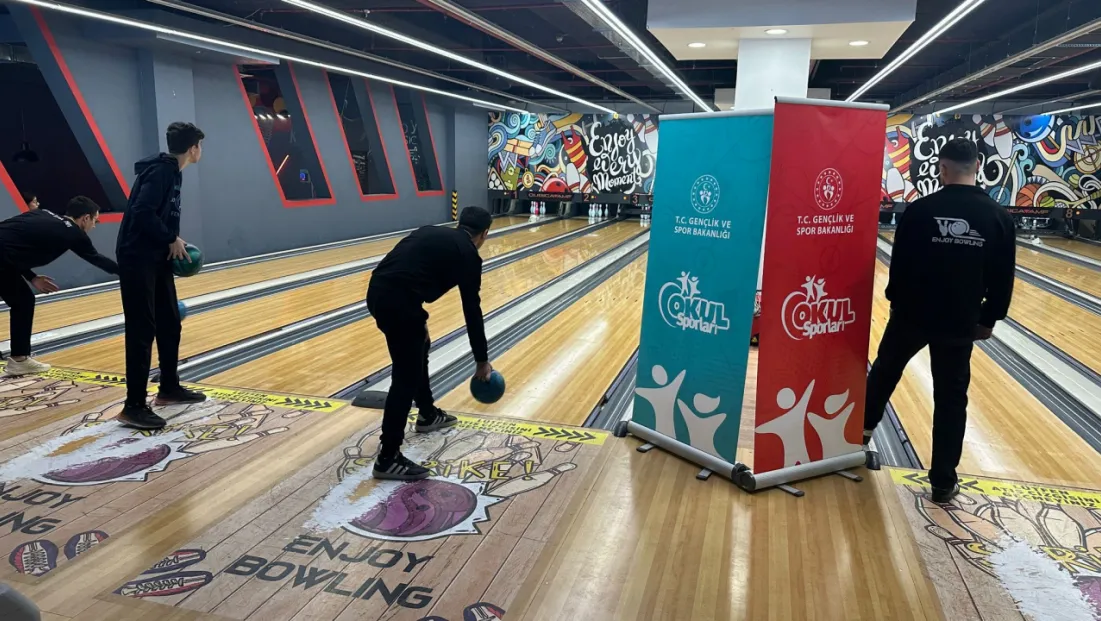Okul Sporları Bowling Liseler İl Birinciliğine Yoğun İlgi