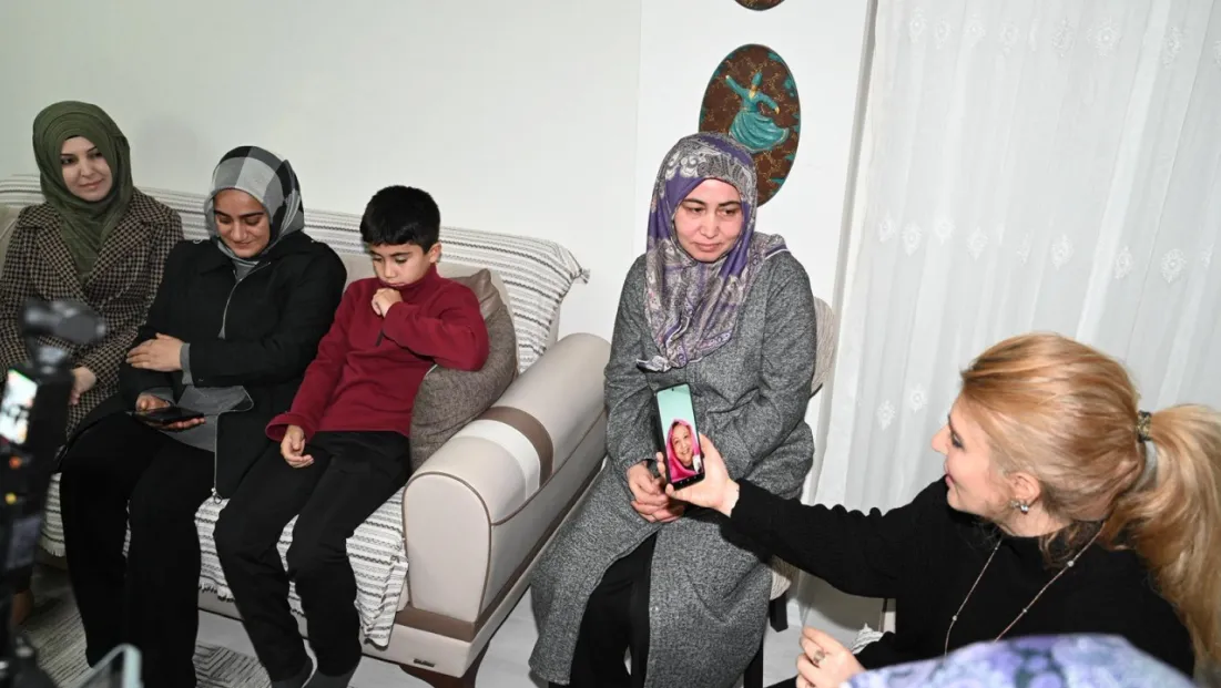 Siraç Ölmeztoprak’tan Engelli Kardeşlere “Ablalık” Desteği