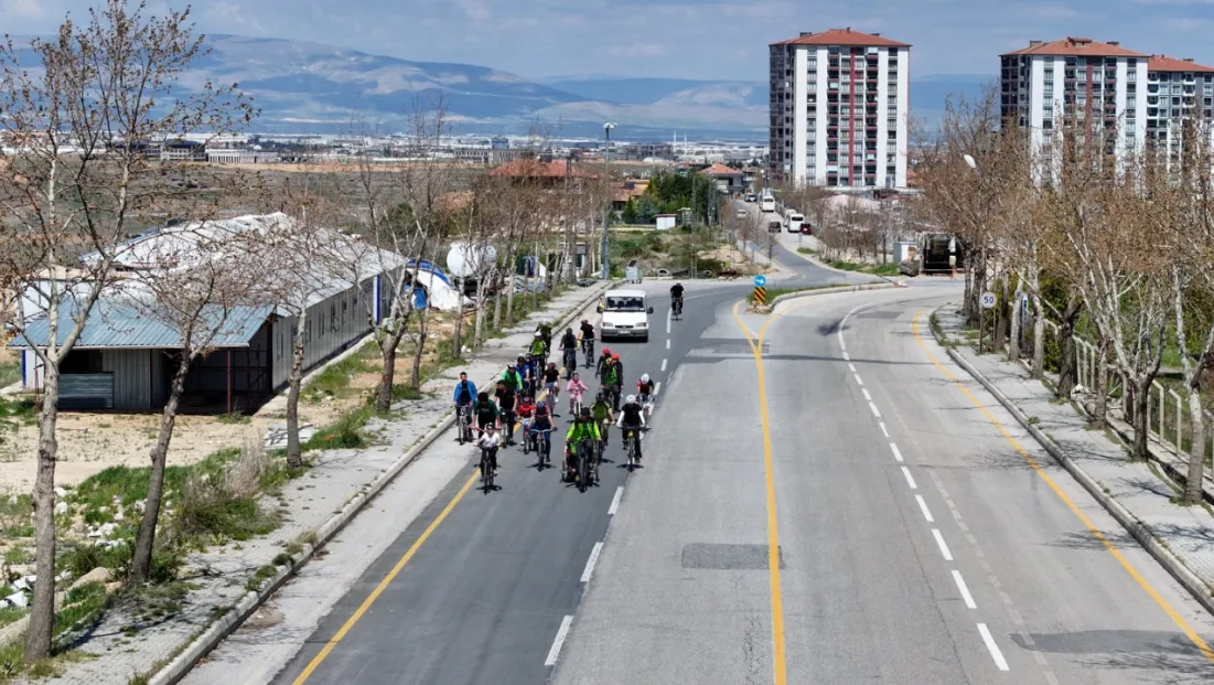 Yeşilyurt Belediyesi’nden Baharın Gelişine Pedallı Kutlama!