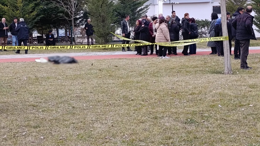 Yeşilyurt’ta Sokak Ortasında Kalp Krizi