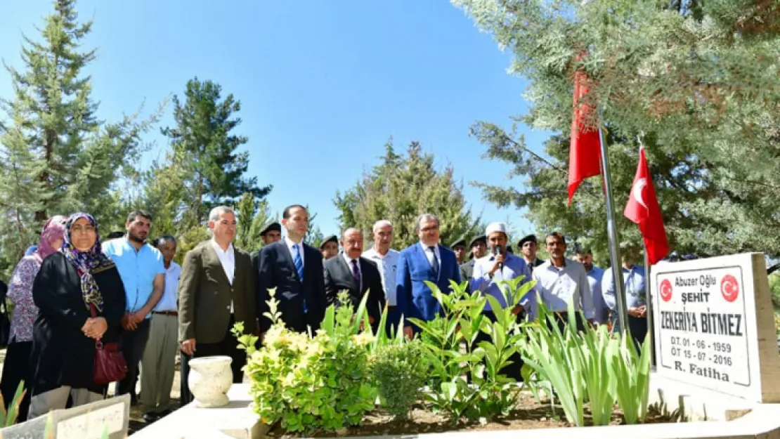 15 Temmuz Şehidi Zekeriya Bitmez Kabri Başında Dualarla Yâd Edildi