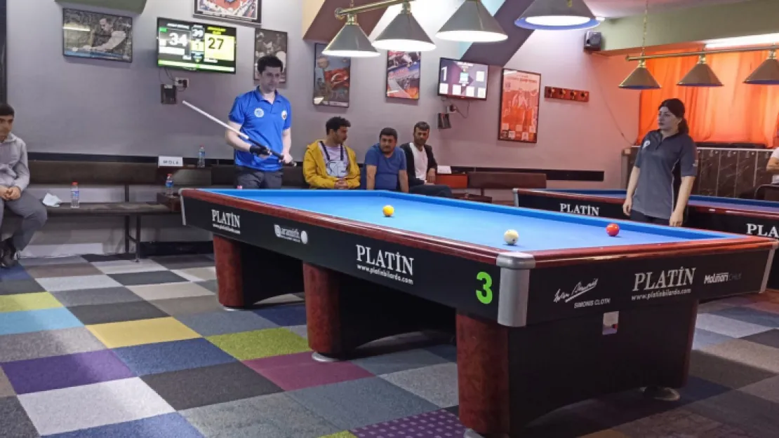 19 Mayıs 3 Bant Bilardo Turnuvası Yapıldı.