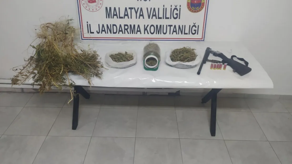 2.120 gram kubar esrar ele geçirildi