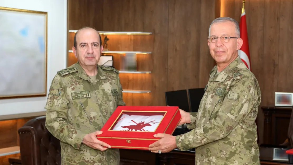 2.Ordu Komutanlığı'nda görev değişimi