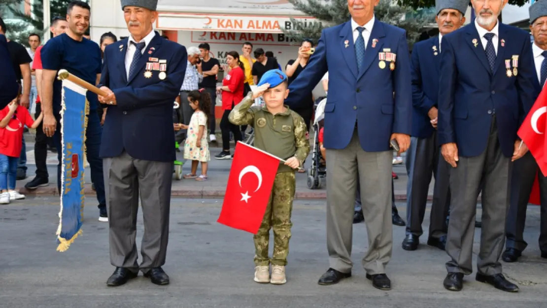 30 Ağustos Zafer Bayramı ve Türk Silahlı Kuvvetleri Günü 100'üncü Yıl Dönümü Coşkuyla Kutlandı