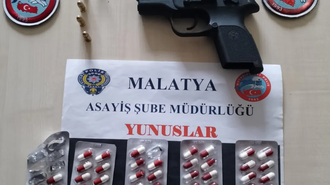 7.65mm Tabanca ve 58 adet uyuşturucu hap ele geçirildi