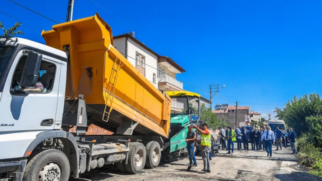 718 Mahallede Belediyemizin Şantiyeleri Var