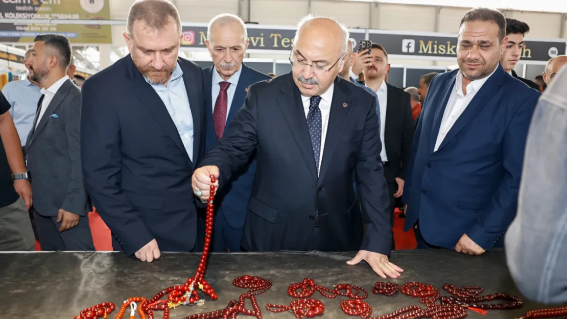 Adana'da '3. Tesbih ve Doğal Taşlar' fuarı yoğun ilgi gördü