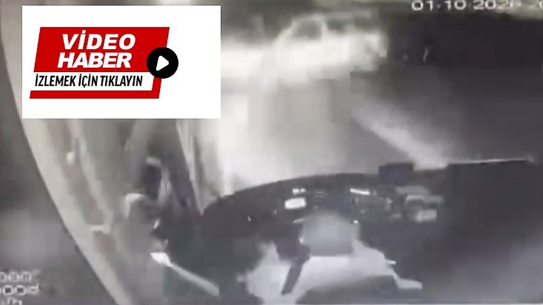 AFAD Kavşağı'ndaki feci kaza kameraya yansıdı: 2 ölü, 3 yaralı