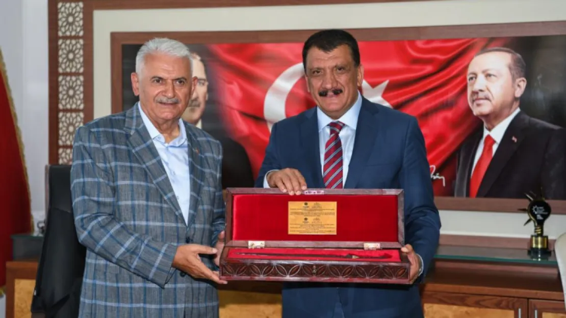 AK Parti Genel Başkan Vekili Binali Yıldırım Büyükşehir Belediyesini ziyaret etti