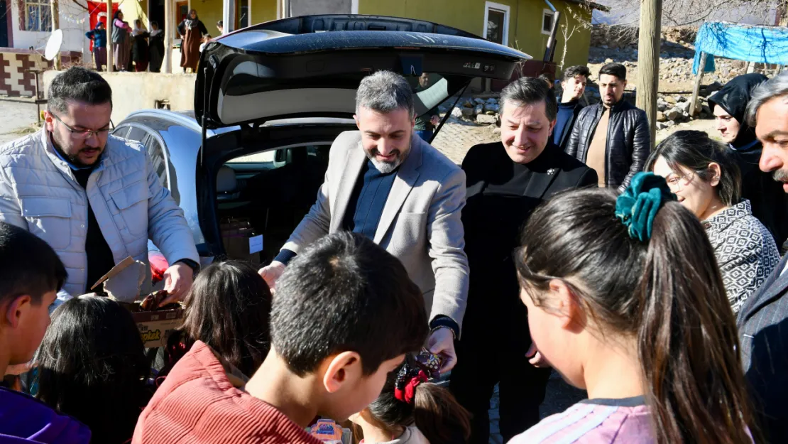 Ak Parti Yeşilyurt İlçe Başkanı Ramazan Yaylacı Porga Salkonak Mahallesini  Ziyaret Etti