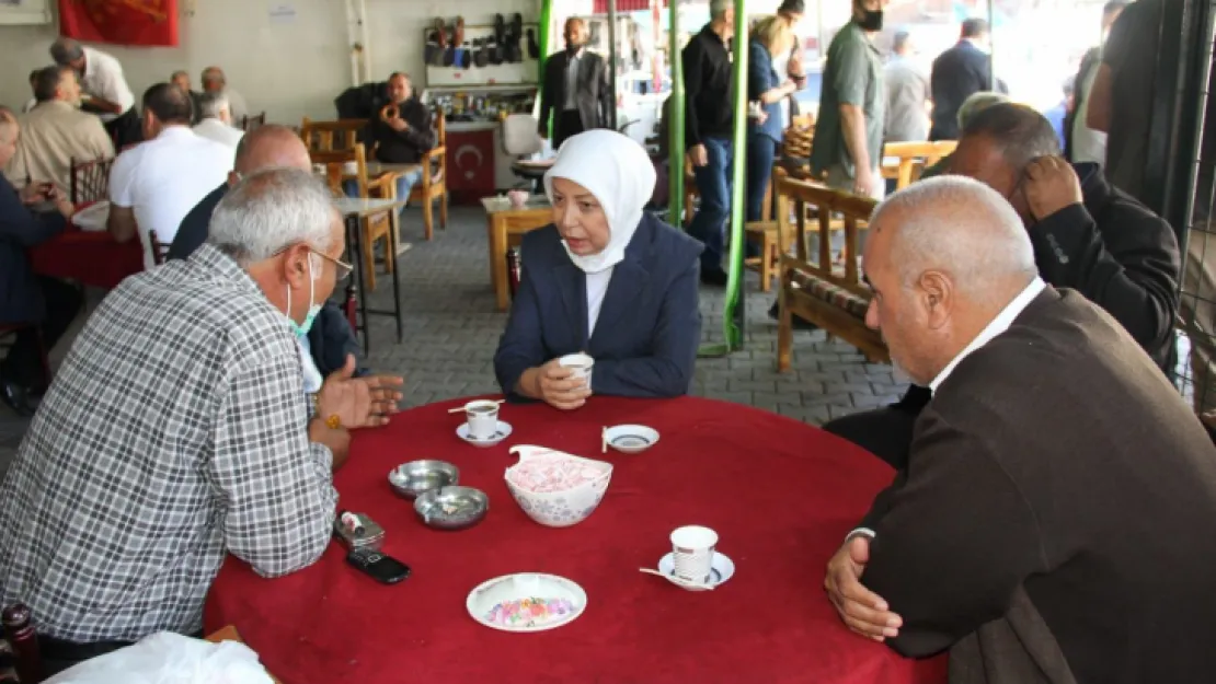 AK Partili Çalık'tan Saray ve Büyük Hüseyinbey Mahallelerindeki esnaflara ziyaret