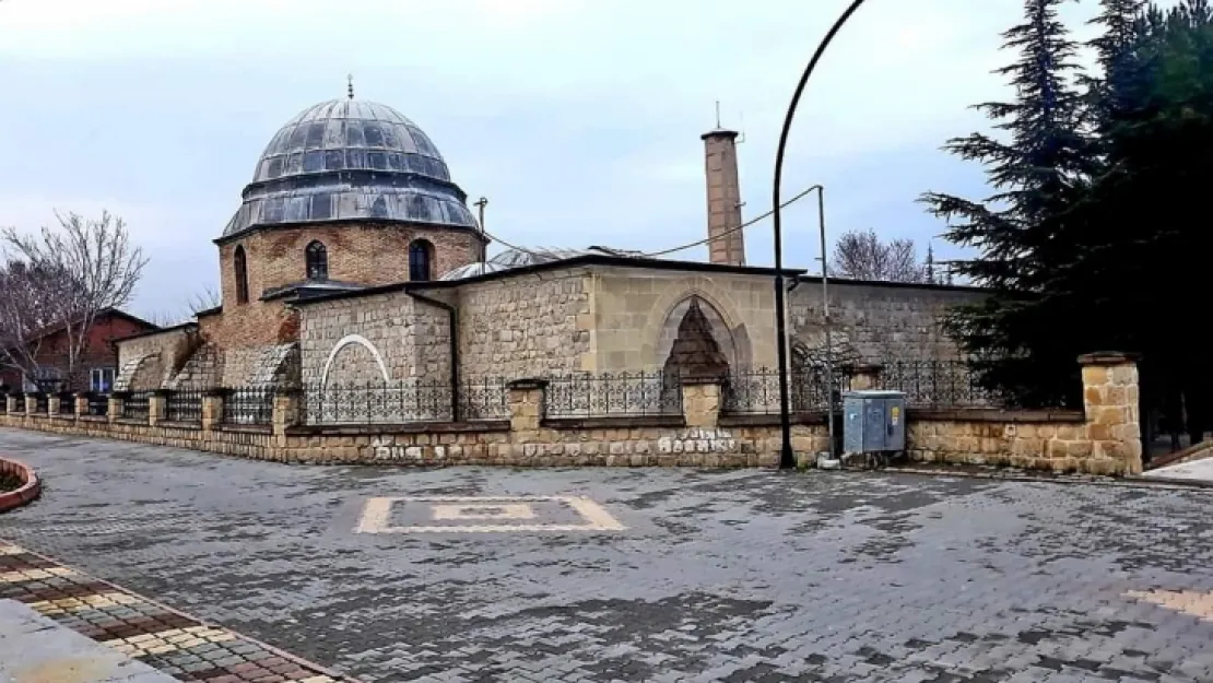 AK Partili Çalık: Vakıf eserleri ayağa kaldırılıyor