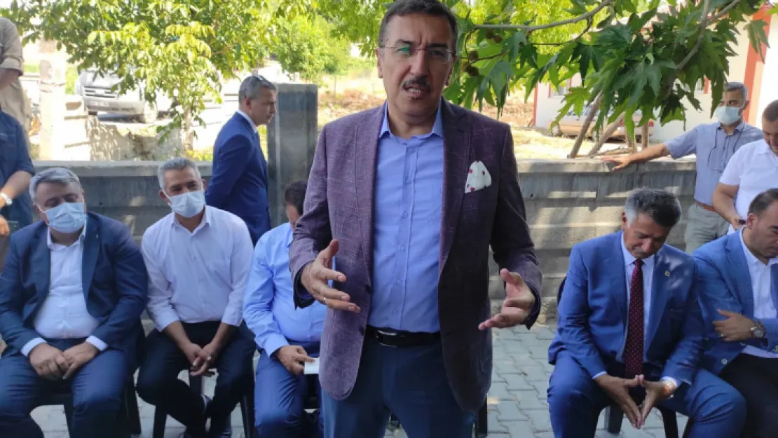 AK Partili Tüfenkci: 'Biz kendi sınırlarımızı ve coğrafyamızı koruyoruz'