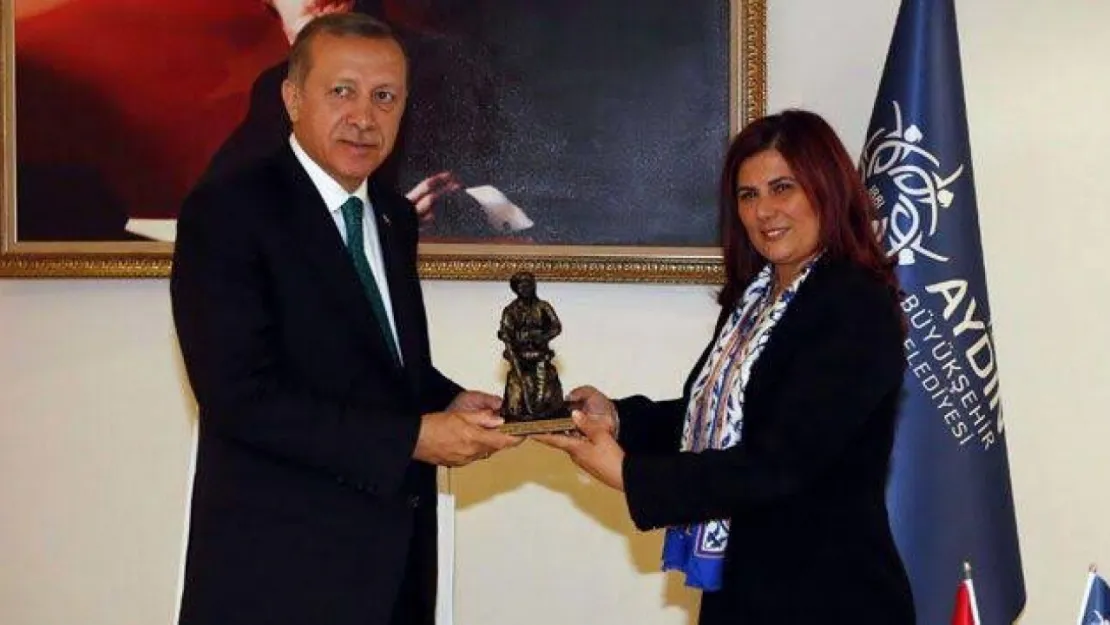 Aydın Büyükşehir Belediye Başkanı Özlem Çerçioğlu AK Parti'ye katıldı