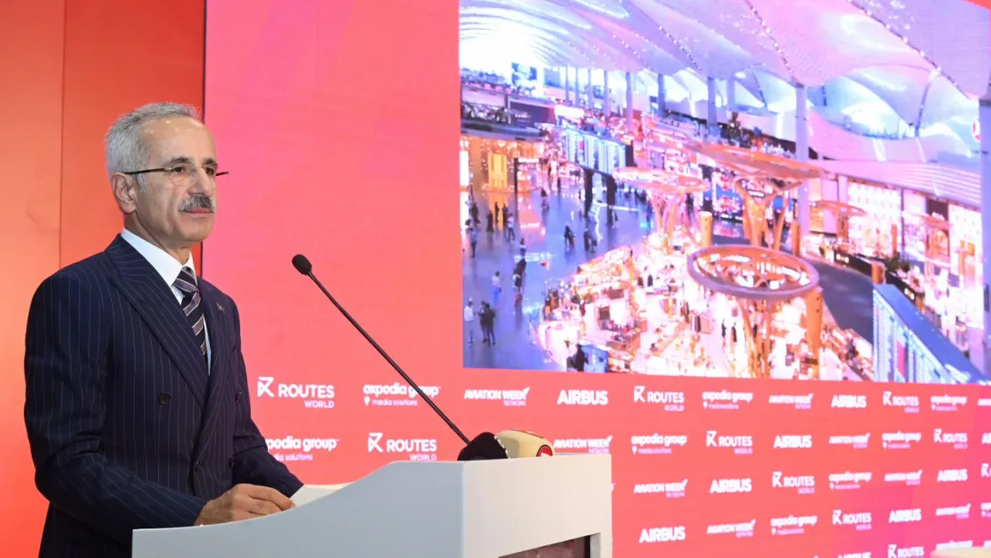 Bakan Uraloğlu 28. Routes World 2023 Açılış Töreni'ne katıldı.