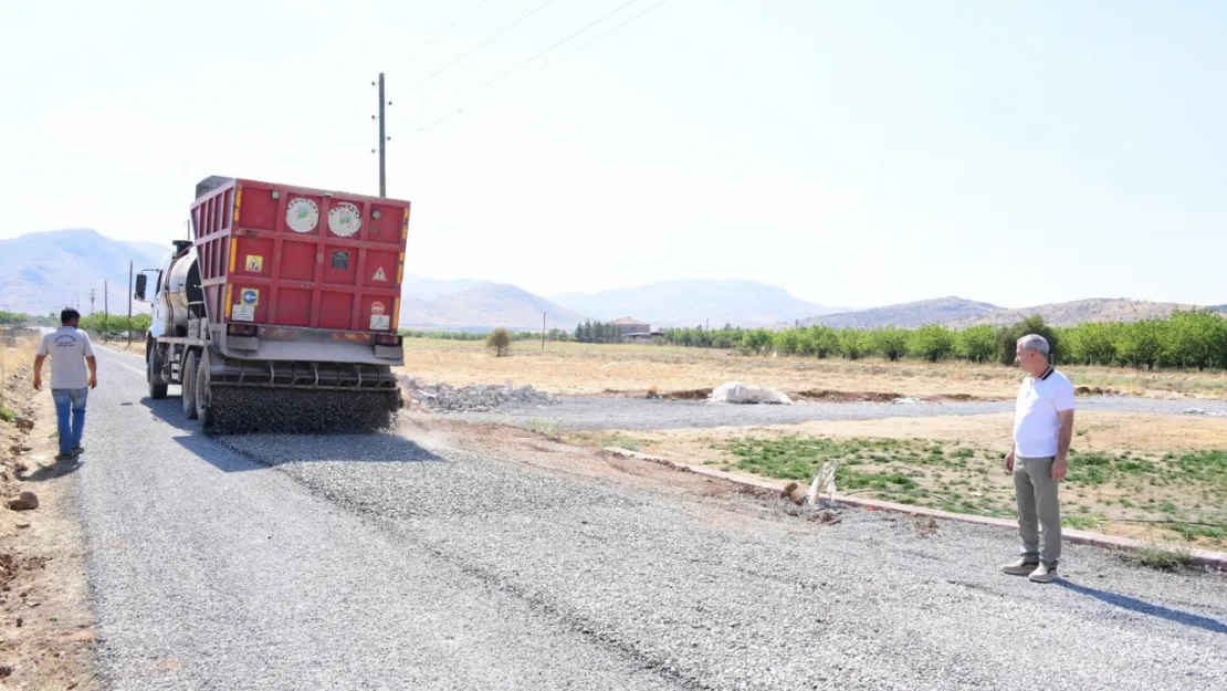 Başkan Çınar, Cafana Mahallesinde ki Yol Yenileme Hizmetlerini İnceledi