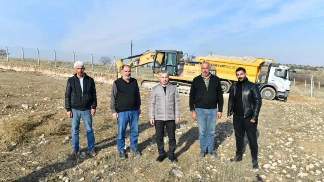 Başkan Çınar, Çarmuzu Mahallesinde Ki Yol Açma Ve Genişletme Çalışmalarını İnceledi