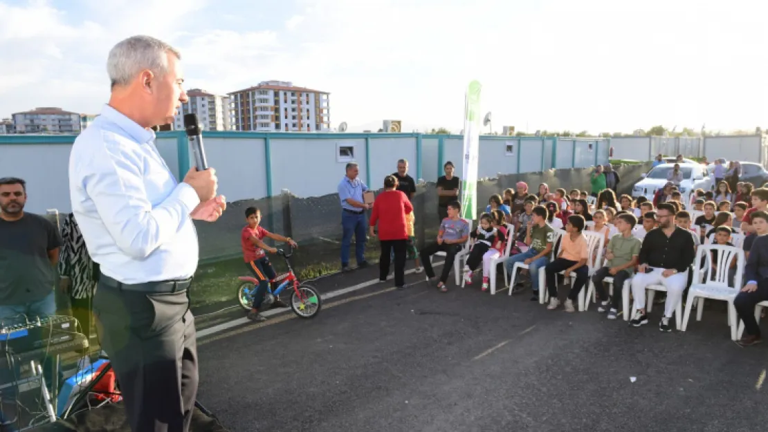 Başkan Çınar, 'Çocuklarımıza Mutlu ve Güzel Bir Gelecek Hazırlamalıyız'