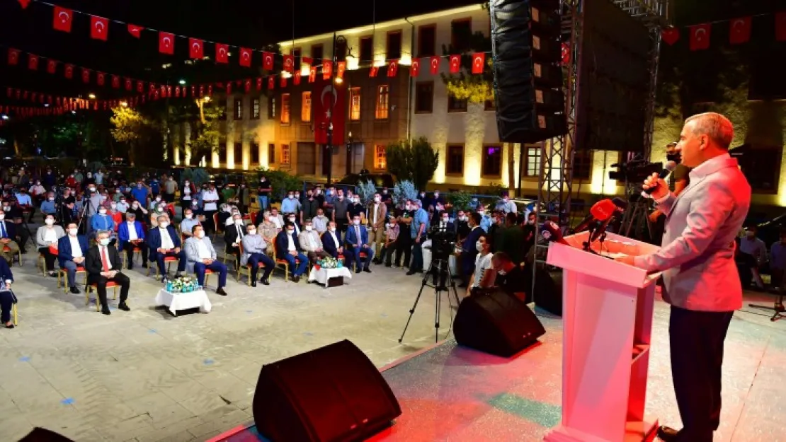 Başkan Çınar'dan 15 Temmuz Demokrasi Ve Milli Birlik Günü Mesajı