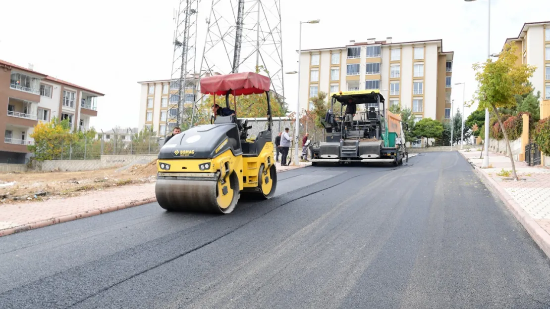 Başkan Çınar, Hoca Ahmet Yesevi Mahallesinde ki Yol Yenileme Hizmetlerini İnceledi