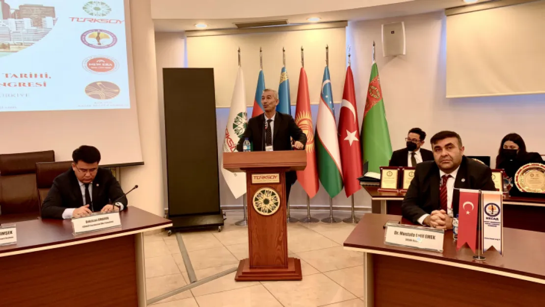 Başkan Cömertoğlu Uluslararası Kazak Tarihi, Kültürü Ve Edebiyatı Konferansına Katıldı