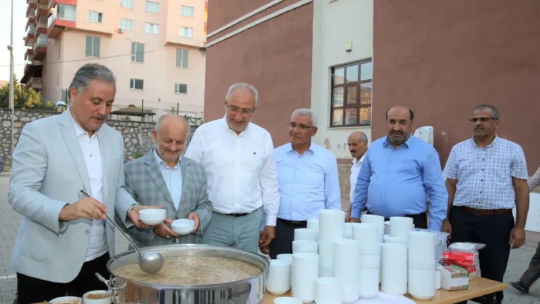 Başkan Güder: 'Değerlerimize Sahip Çıkan Gençler Yetiştirmeliyiz'