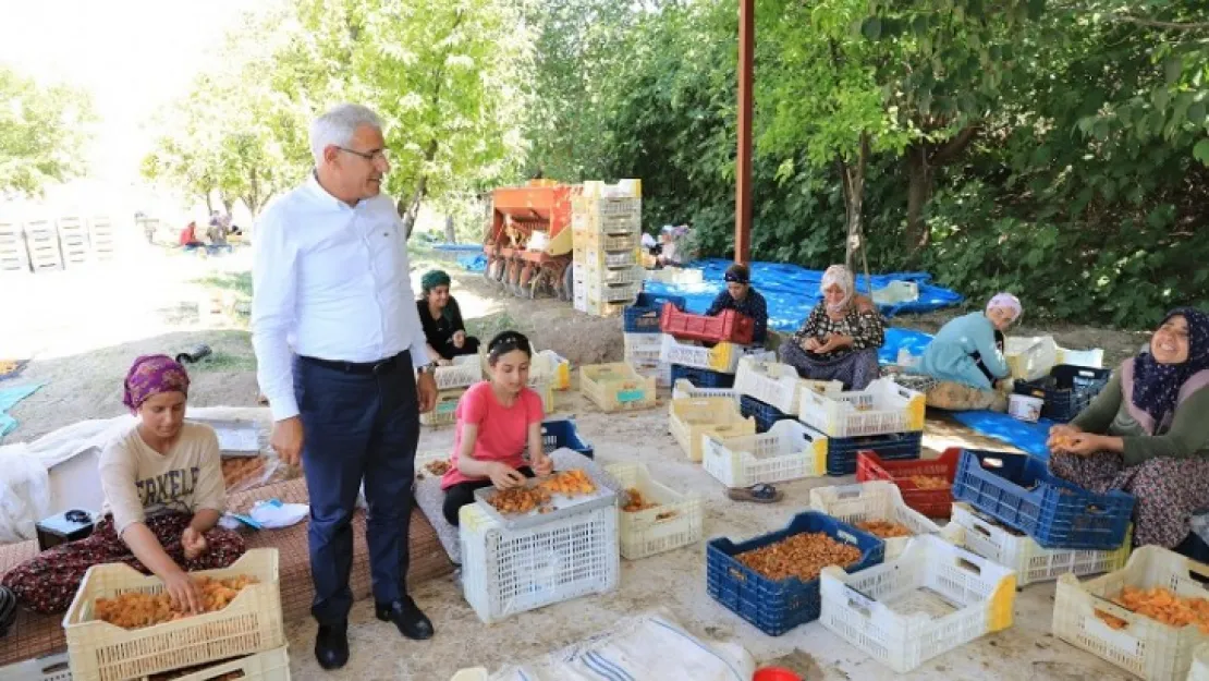 Başkan Güder'den Mevsimlik İşçilere Bayram Ziyareti