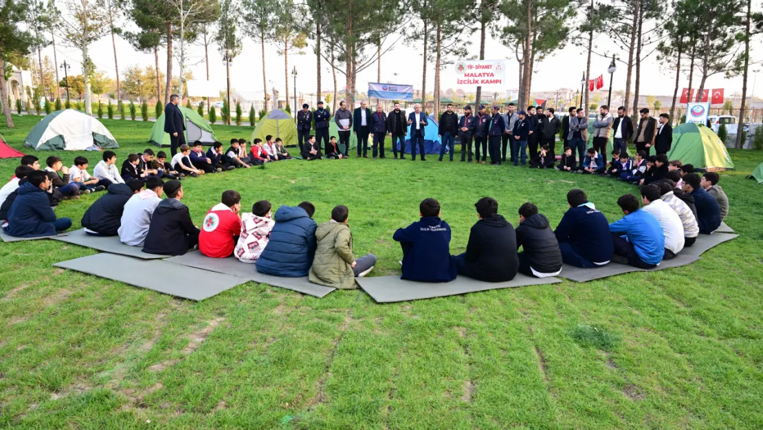 Başkan Güder İzcilerin Kampına Katıldı