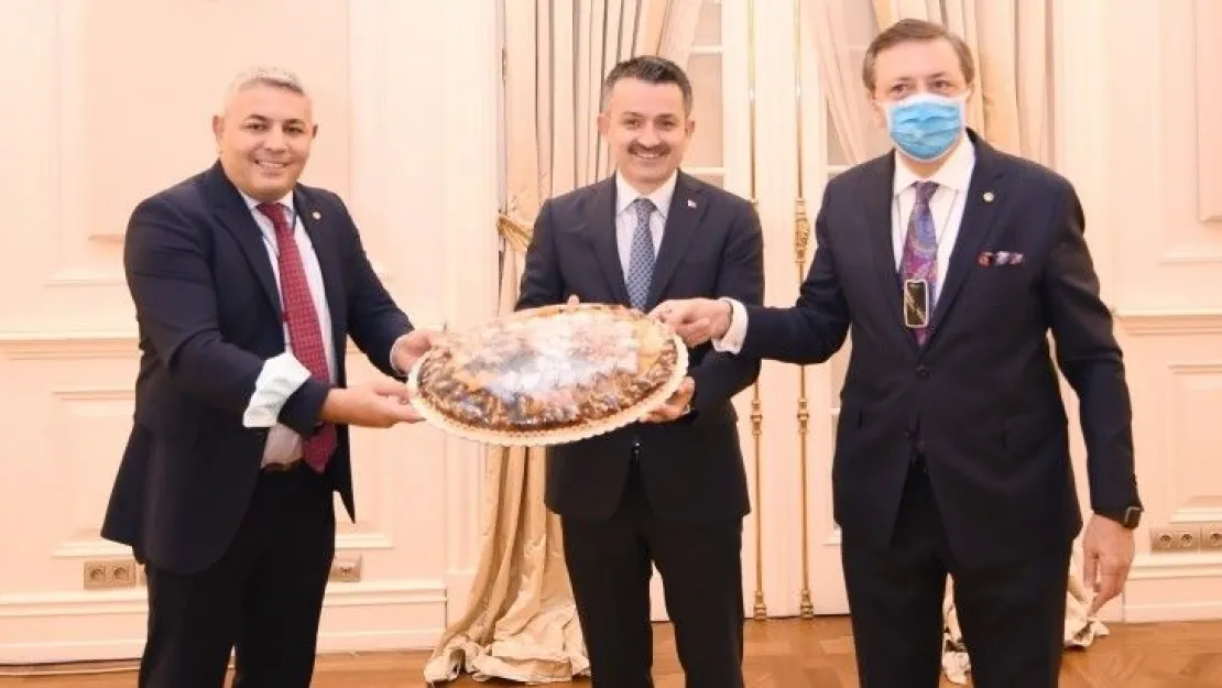 Başkan Sadıkoğlu, Tarım Bakanı ile bir araya geldi