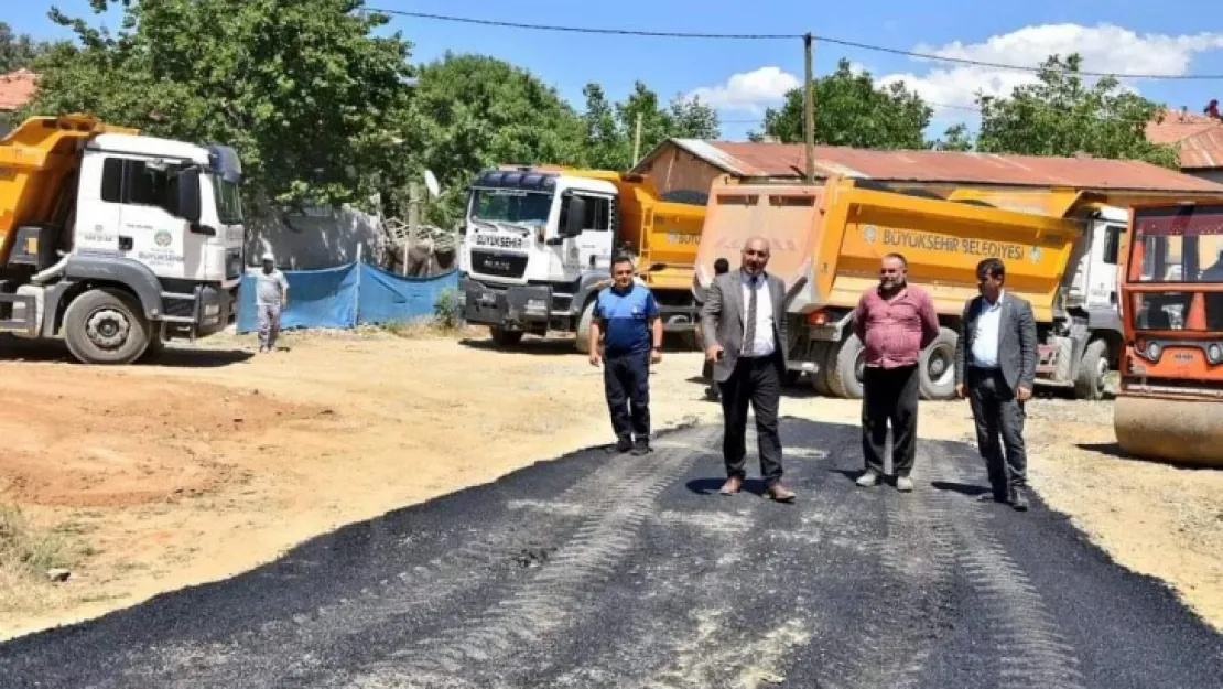 Başkan Zelyurt Asfalt Çalışmalarını Yerinde İnceledi