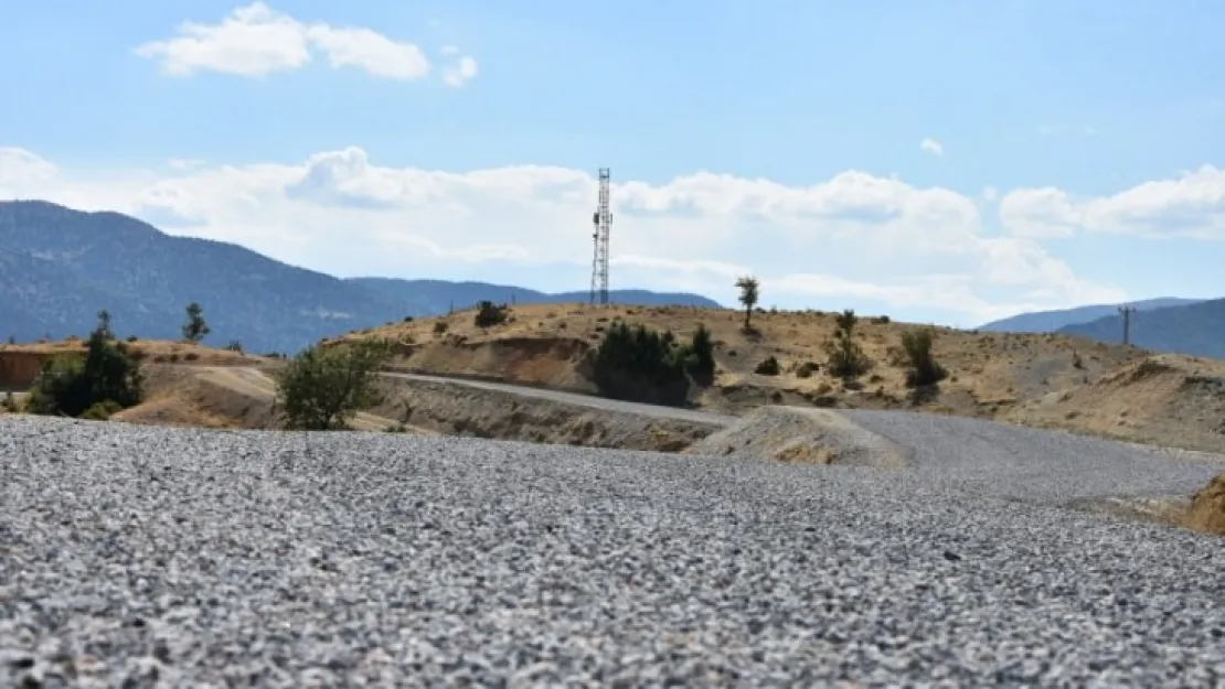 Başkan Zelyurt, 'Yaklaşık 2021 yılı için 70 km birinci kat ve ikinci kat çalışmalarımızı yaptık'