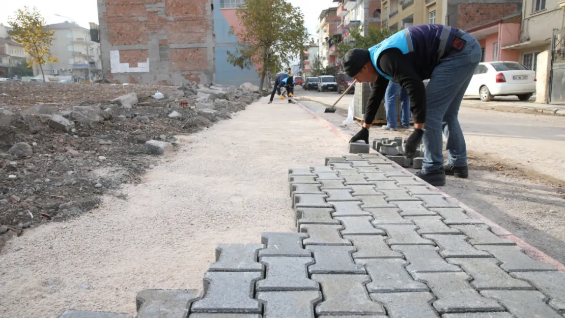 Battalgazi Belediyesi, Mahallelerde Yıkım Sonrası Çalışmalarına Devam Ediyor