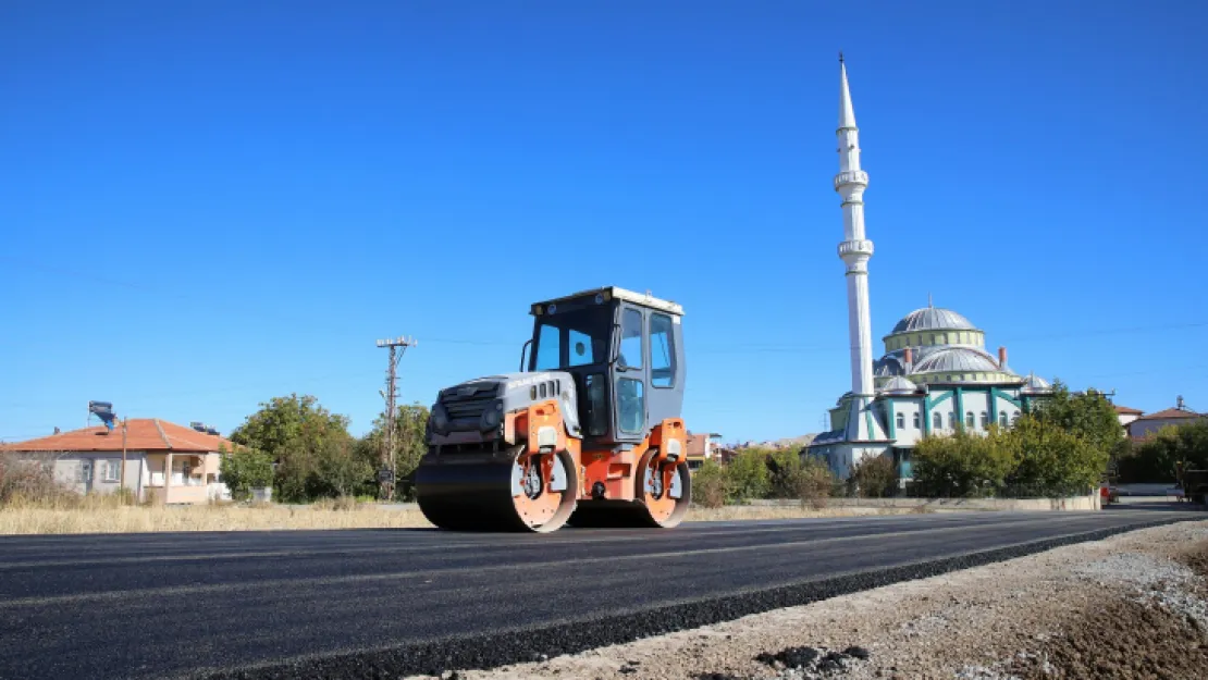 Battalgazi Belediyesi'nden Vaizpınarı Caddesine Sıcak Asfalt