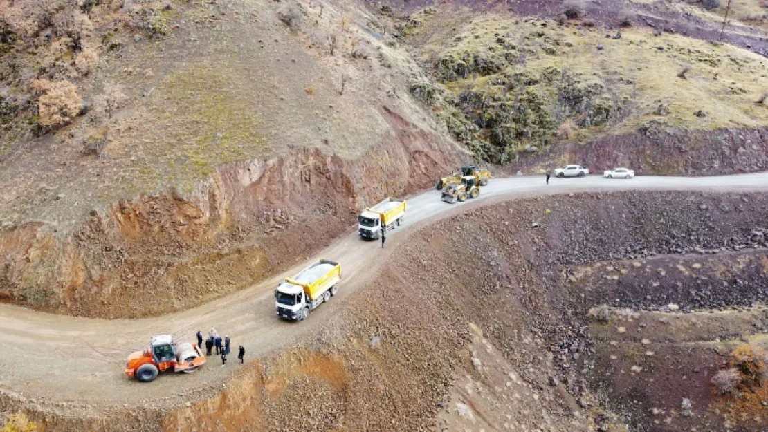 Battalgazi'de Bir Mahallenin Daha Ulaşım Sorunu Çözüldü