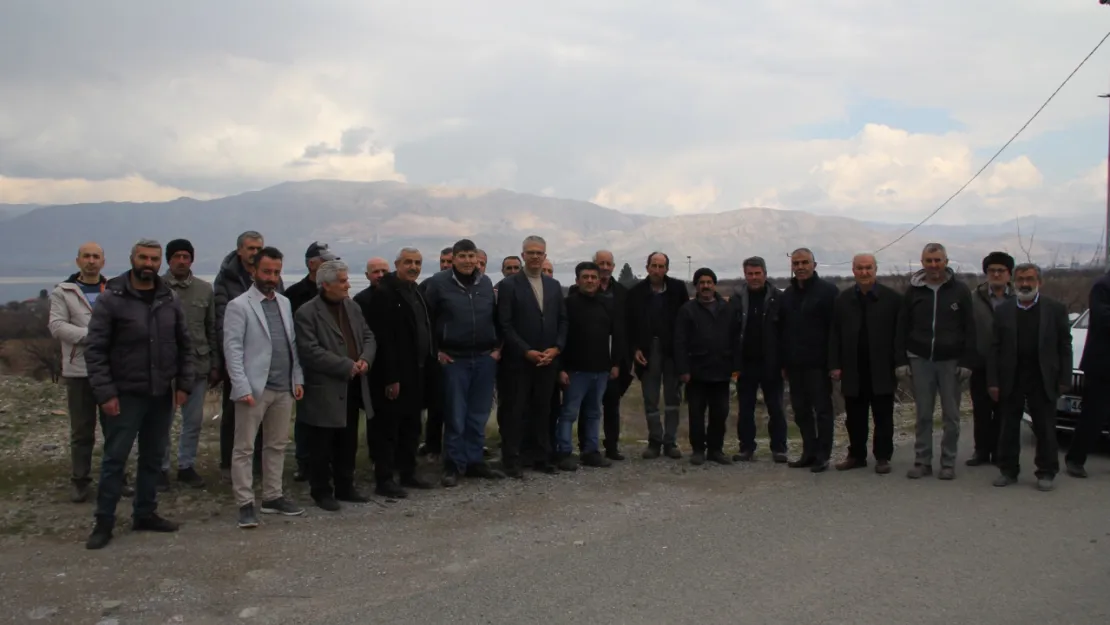 Büyükşehir Belediyesi Bağımsız Başkan Adayı Prof. Dr. İbrahim Gezer Esnafları Ziyaret Etti