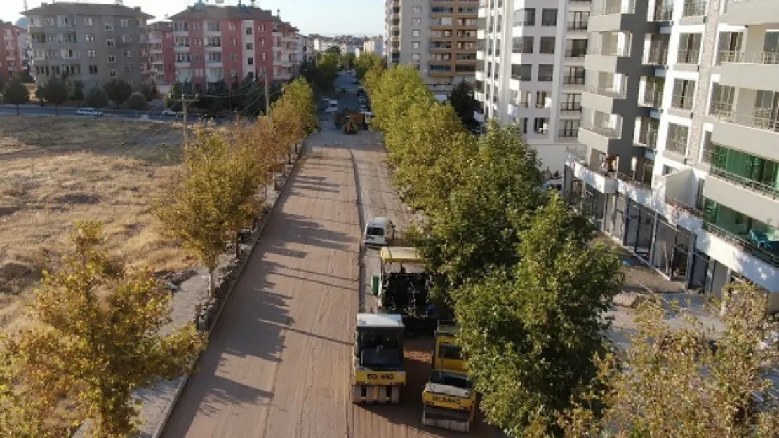 Büyükşehir Belediyesi Güvenli ve Konforlu Trafik Akışı İçin Yoğun Çalışıyor