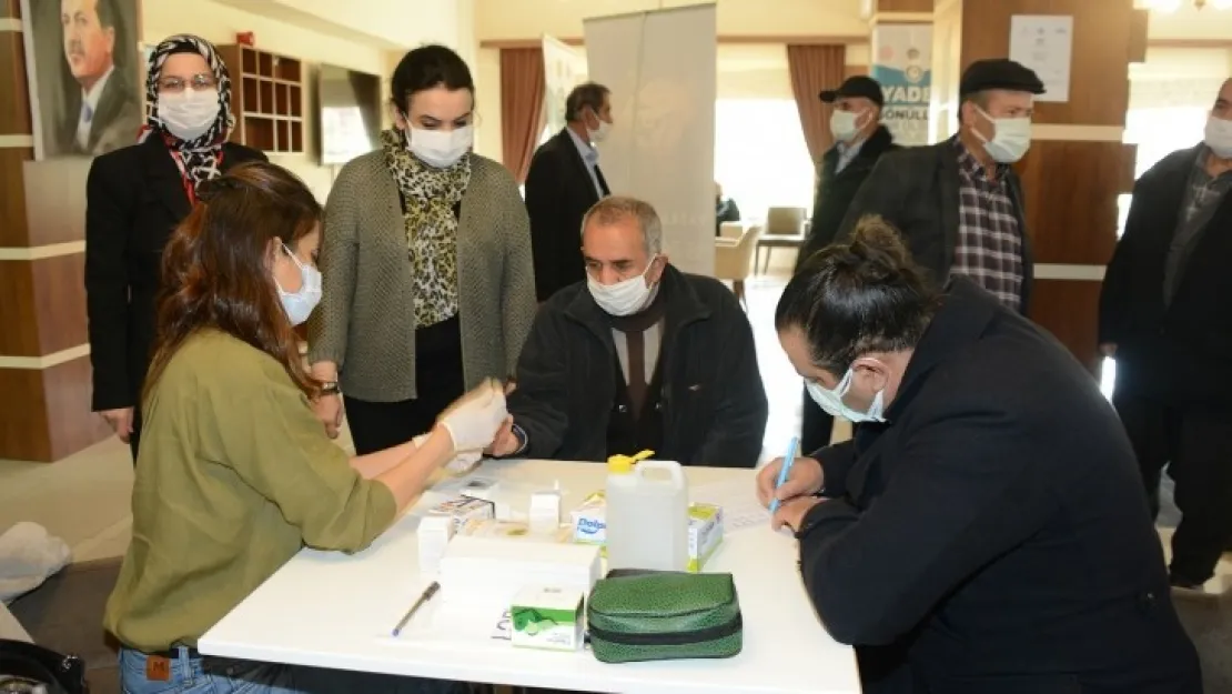 Büyükşehir Belediyesi'nin Yaşlılar Haftası Etkinlikleri Sürüyor