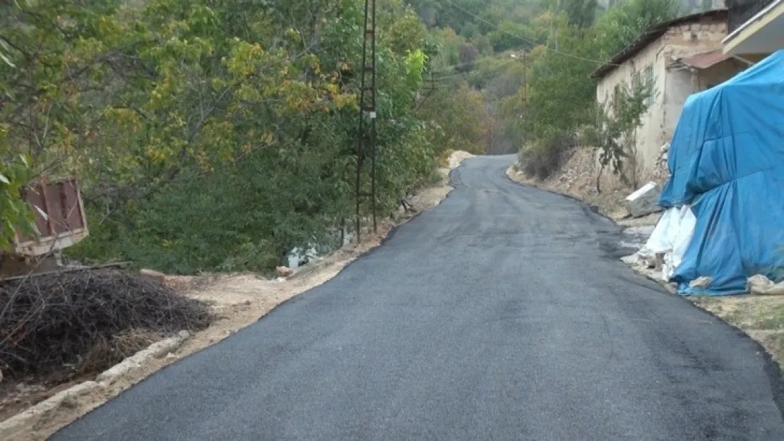 Büyükşehir, Kocaözü Mahallesi'nin Yollarını Bakıma Aldı